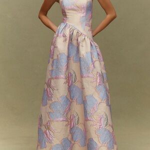 ISO!!! in search of!!! Elliatt Pastel Floral Maxi Dress